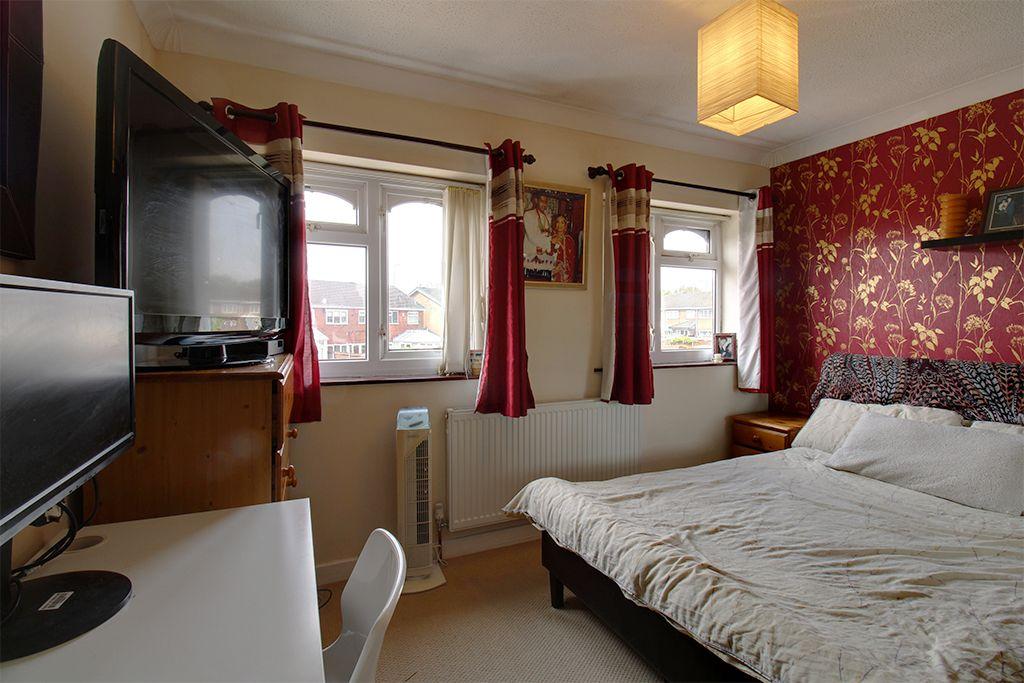 Bedroom 1 (Double)