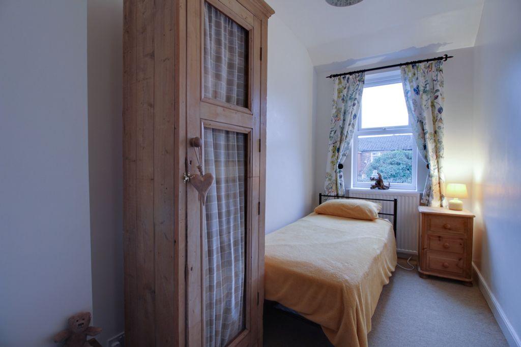 Bedroom 2 (Double)