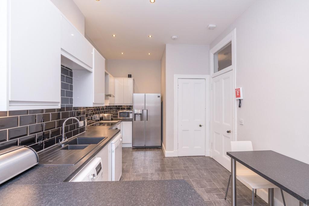 Kitchen Alt