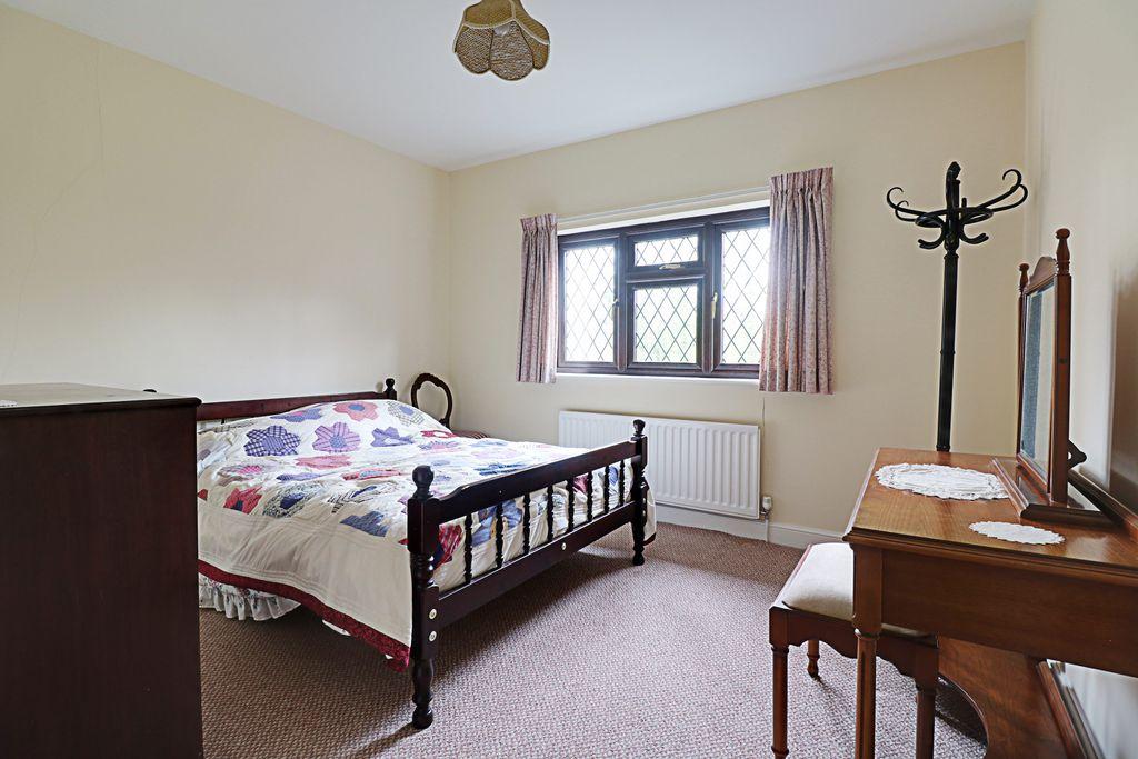 Bedroom 3 (Double)