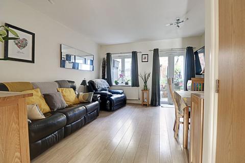6 Apple Tree Close, High Wycombe, HP13 7PE