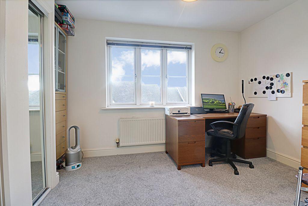 Bedroom 2 (Double)
