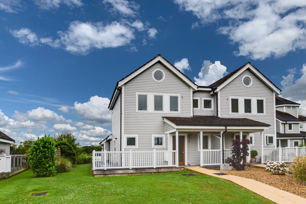 The Landings, South Cerney GL7 5LU 4 bed semidetached house £650,000