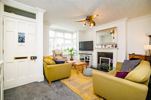 3 bedroom terraced house to rent, Loose Road, Maidstone, Kent, ME15