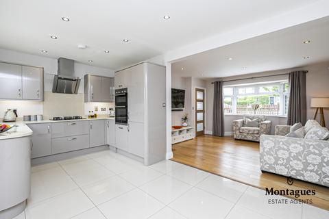 26 Shaftesbury Road, Epping, CM16 5BH