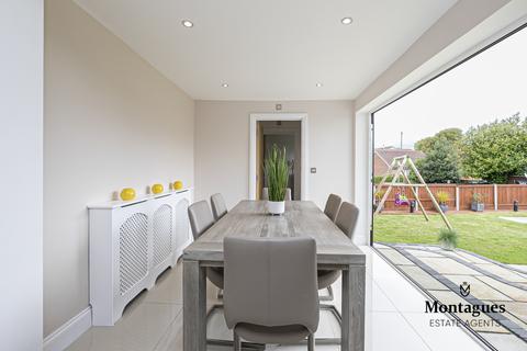 26 Shaftesbury Road, Epping, CM16 5BH