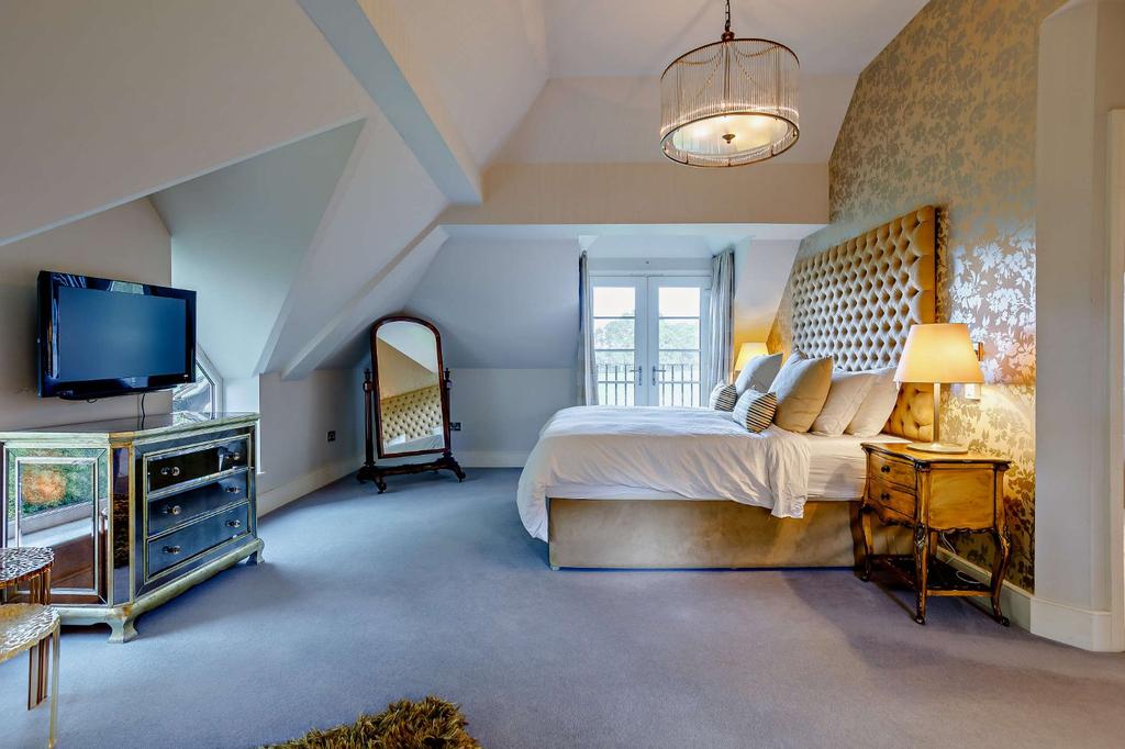 Principal Bedroom
