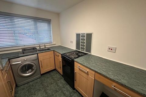 1 bedroom flat to rent, St. Davids Grove, Lytham St. Annes, Lancashire, FY8