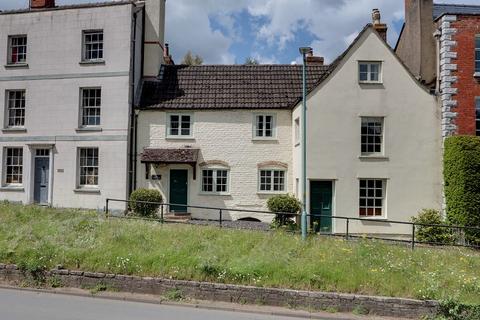 The White House High Street, Newnham, GL14 1BW