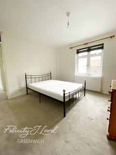 18b Devonshire Drive, London, SE10 8JZ