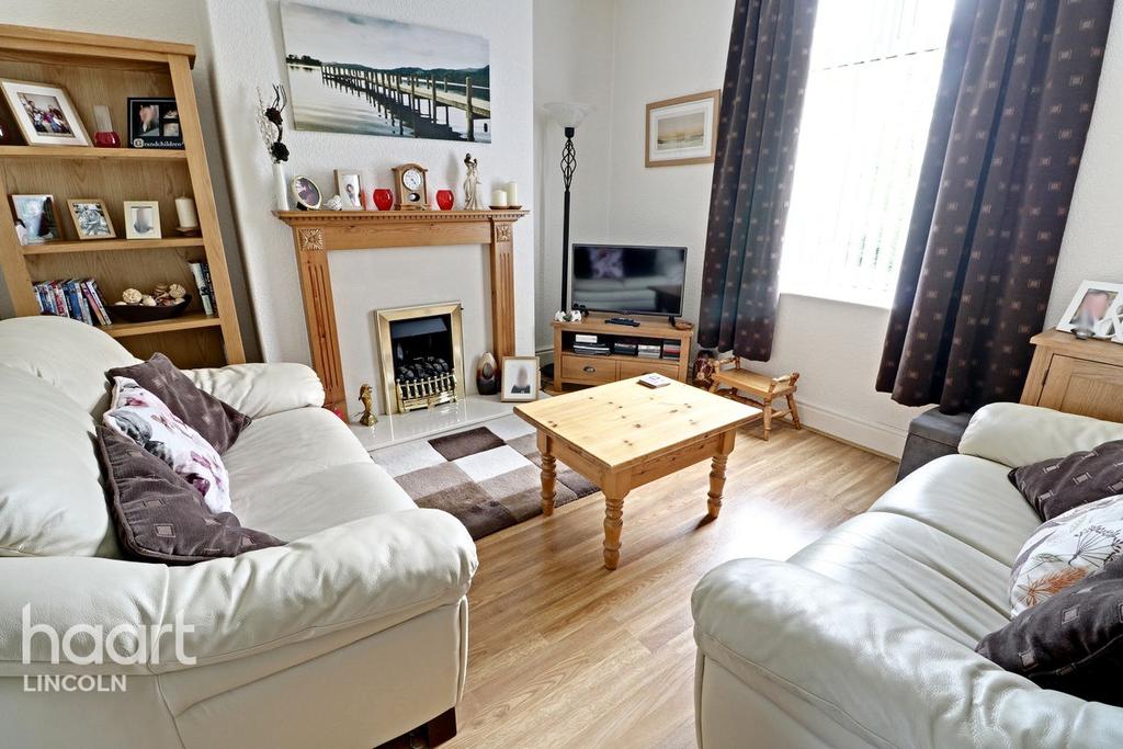 Pitts Road, Washingborough 3 bed terraced house £190,000