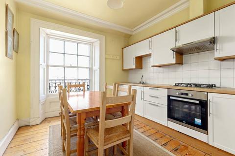 3f2, 5 Randolph Place, Edinburgh, EH3 7TQ