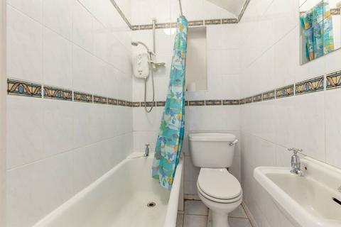 3f2, 5 Randolph Place, Edinburgh, EH3 7TQ
