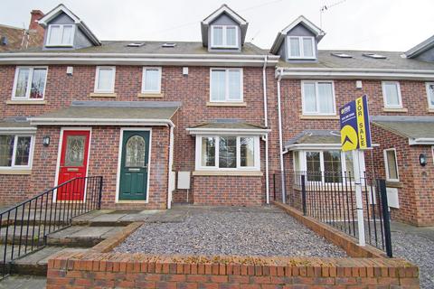 3 bedroom townhouse to rent, Fairfalls Terrace, Co Durham