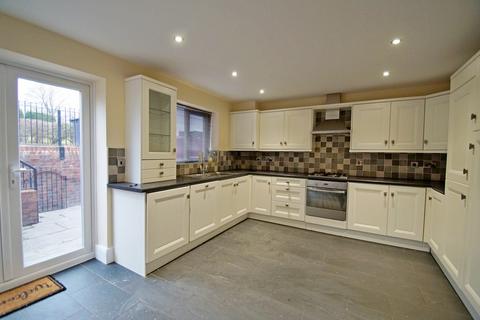 3 bedroom townhouse to rent, Fairfalls Terrace, Co Durham