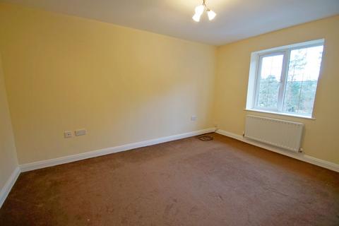 3 bedroom townhouse to rent, Fairfalls Terrace, Co Durham