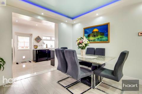 34 Salcot Crescent, New Addington, Croydon, CR0 0JH