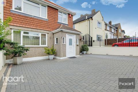 34 Salcot Crescent, New Addington, Croydon, CR0 0JH