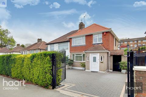 34 Salcot Crescent, New Addington, Croydon, CR0 0JH