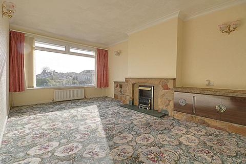 6 Escroft Close, Wyke, Bradford, BD12 9DN