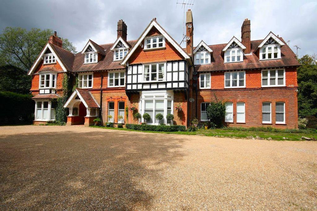 Margery Hall, Reigate Hill, Reigate... 3 bed penthouse £340,000
