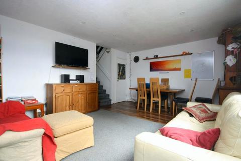 100 Rough Rew, Dorking, RH4 2PB