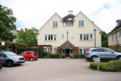 32 Hill View, Dorking, RH4 1SY