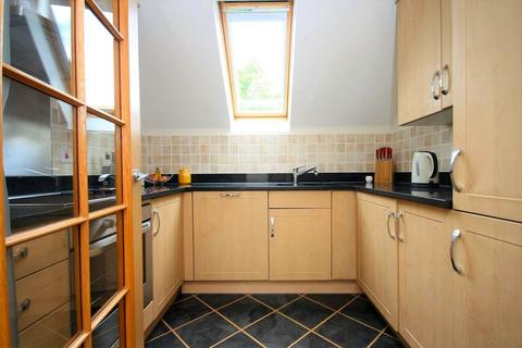 32 Hill View, Dorking, RH4 1SY