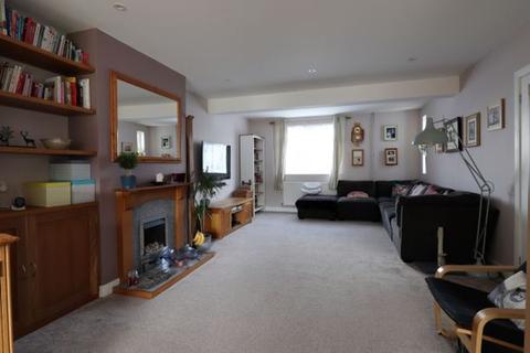 21 Beech Green, Dunstable, LU6 1EB