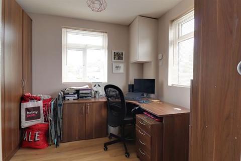 21 Beech Green, Dunstable, LU6 1EB