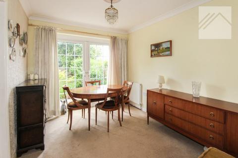 38 Albert Road, Rayleigh, SS6 8HN