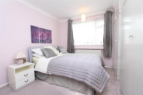18 Glebe Close, Sproughton, Ipswich, IP8 3BQ