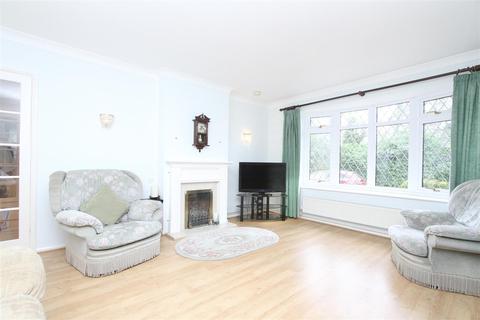 18 Glebe Close, Sproughton, Ipswich, IP8 3BQ