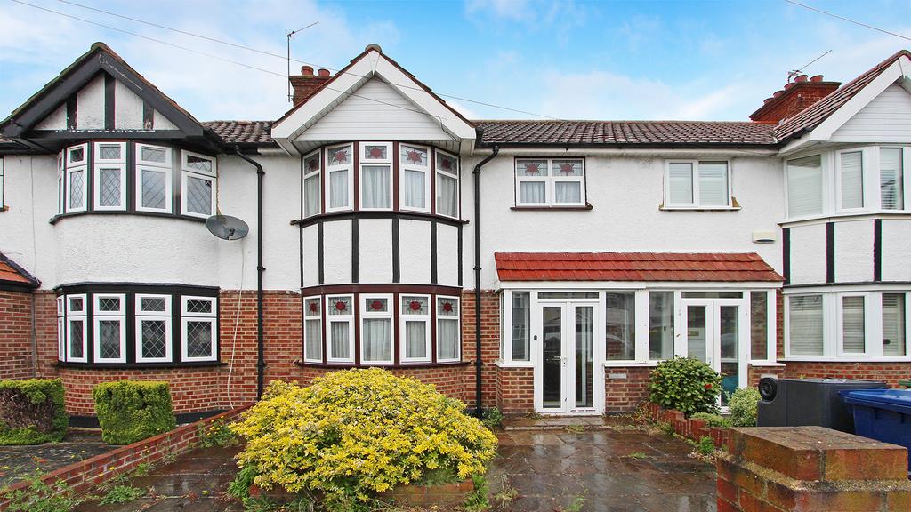 Ferrymead Avenue, Greenford, UB6 3 bed house £495,000