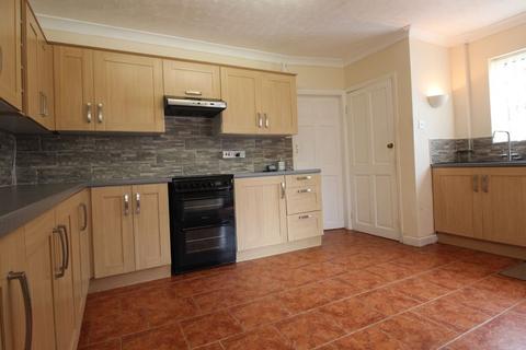 Linden Lea Moss Road, Askern, Doncaster, DN6 0NJ