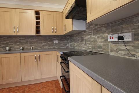 Linden Lea Moss Road, Askern, Doncaster, DN6 0NJ