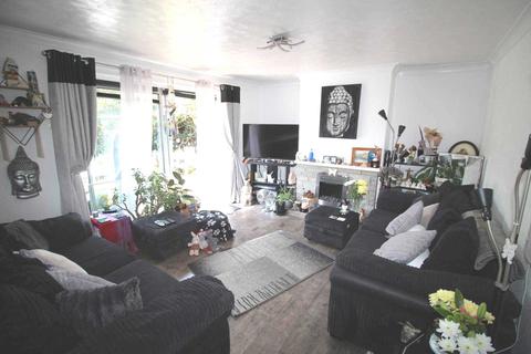 6 Hall Road, Great Totham, Maldon, CM9 8NN