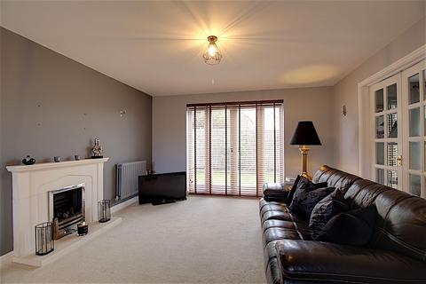 Mayfield House Bennington Close, Long Bennington, Newark, NG23 5HA