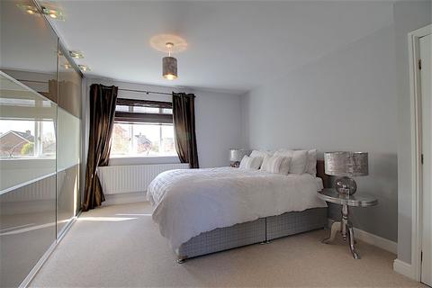 Mayfield House Bennington Close, Long Bennington, Newark, NG23 5HA