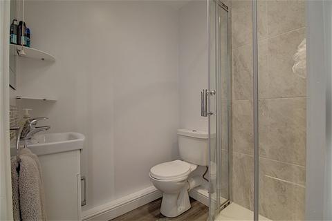 27 Birmingham Close, Grantham, NG31 8SD