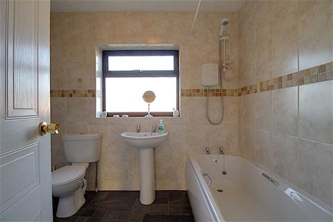27 Birmingham Close, Grantham, NG31 8SD