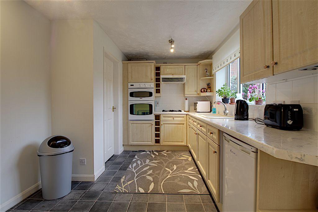 Kitchen / Breakfast Room