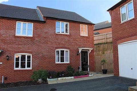 20 Alnwick Way, Grantham, NG31 8UJ