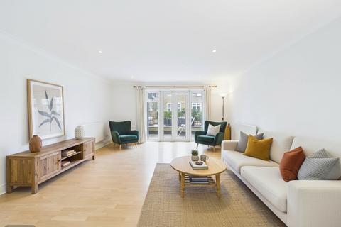 2 bedroom flat for sale, Beresford House, Rubens Place, Clapham