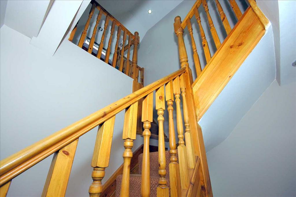 Second floor split