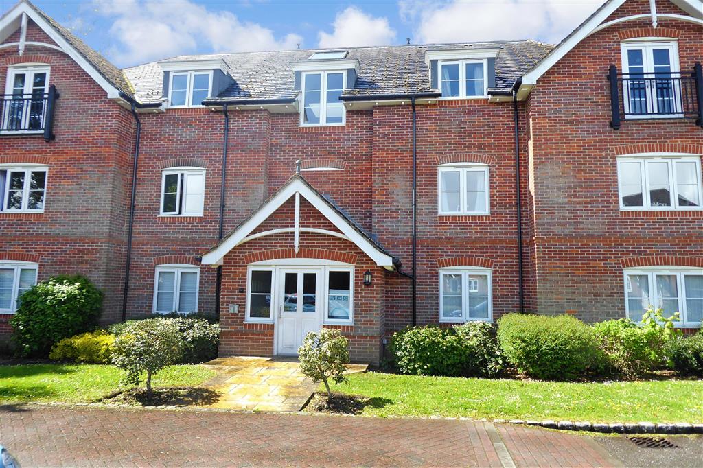 Admiral Way, Godalming, Surrey 2 bed apartment £155,000
