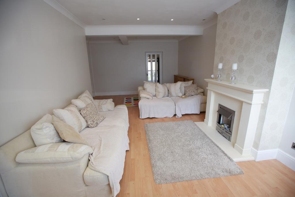 Two bedroom house to let