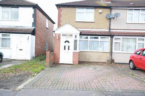 2 bedroom end of terrace house to rent, Hayes , UB4
