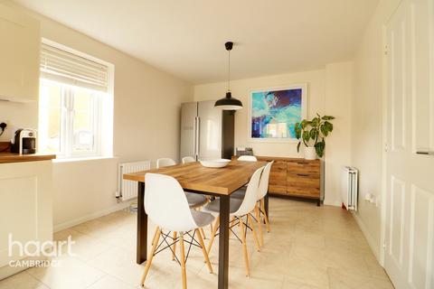 26 Harvey Way, Waterbeach, Cambridge, CB25 9GJ