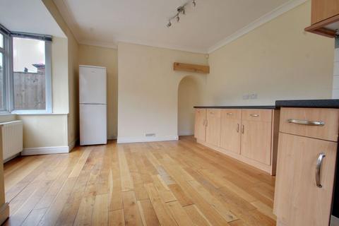 12 Birfed Crescent, Leeds, LS4 2QF